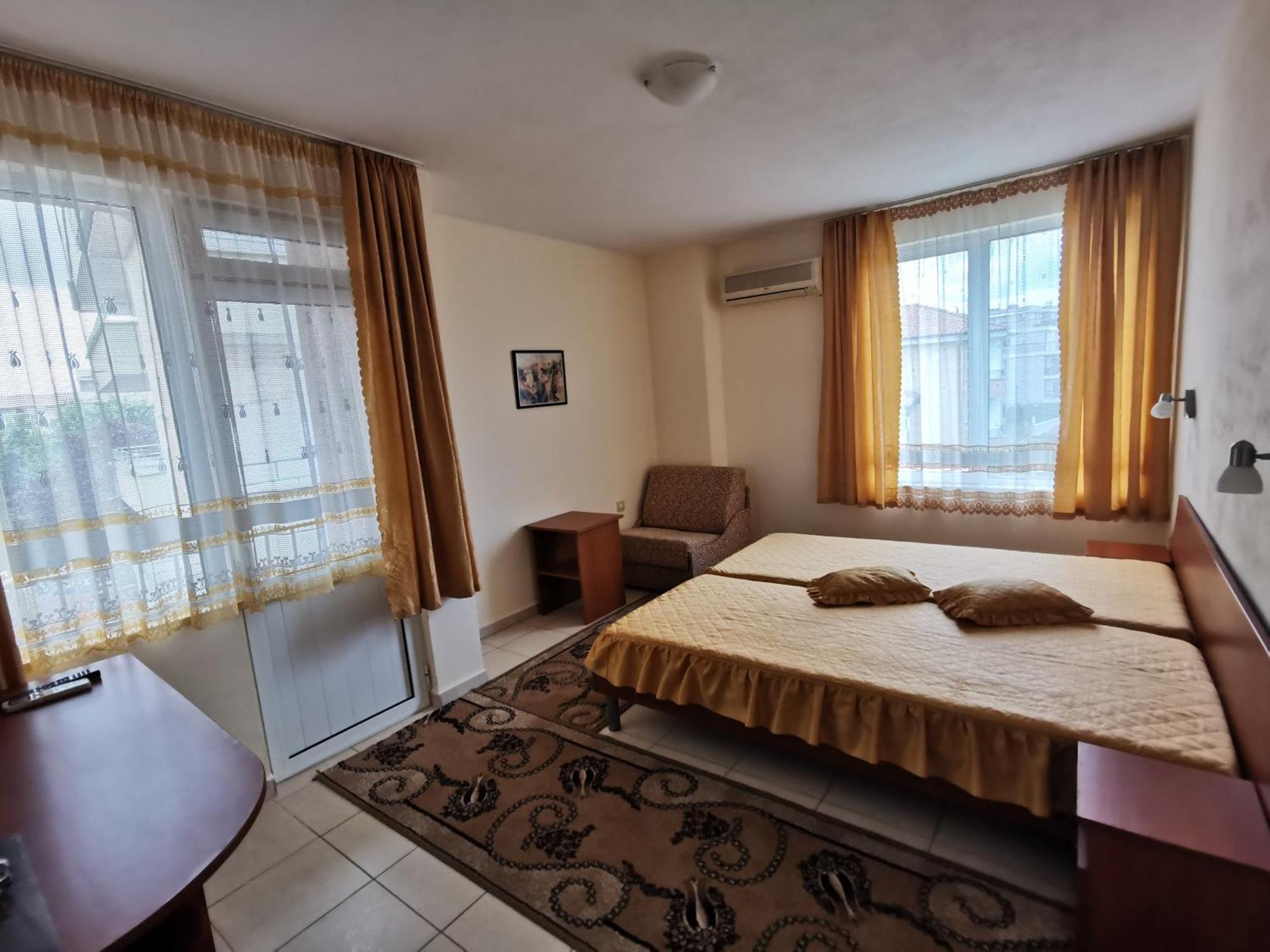 Guest House Georgieva Ravda Exterior foto
