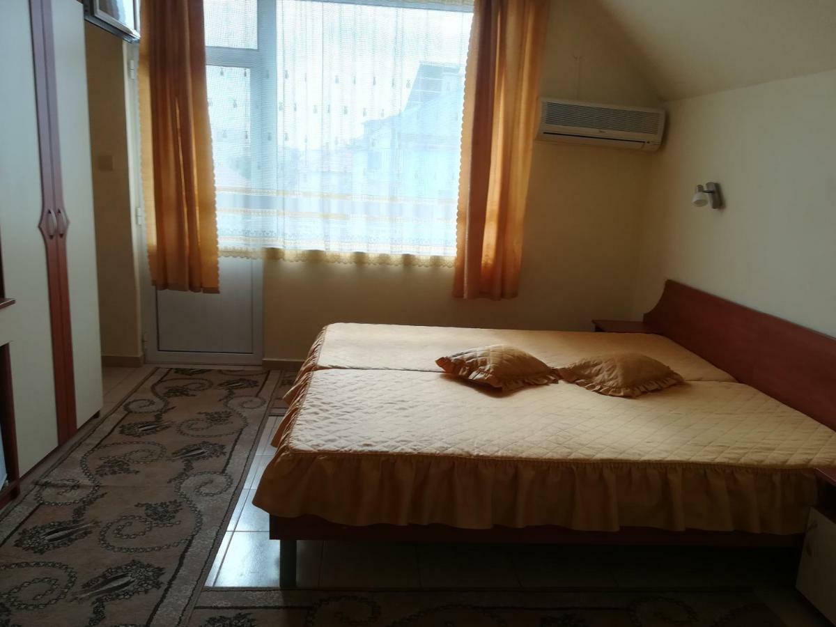 Guest House Georgieva Ravda Exterior foto