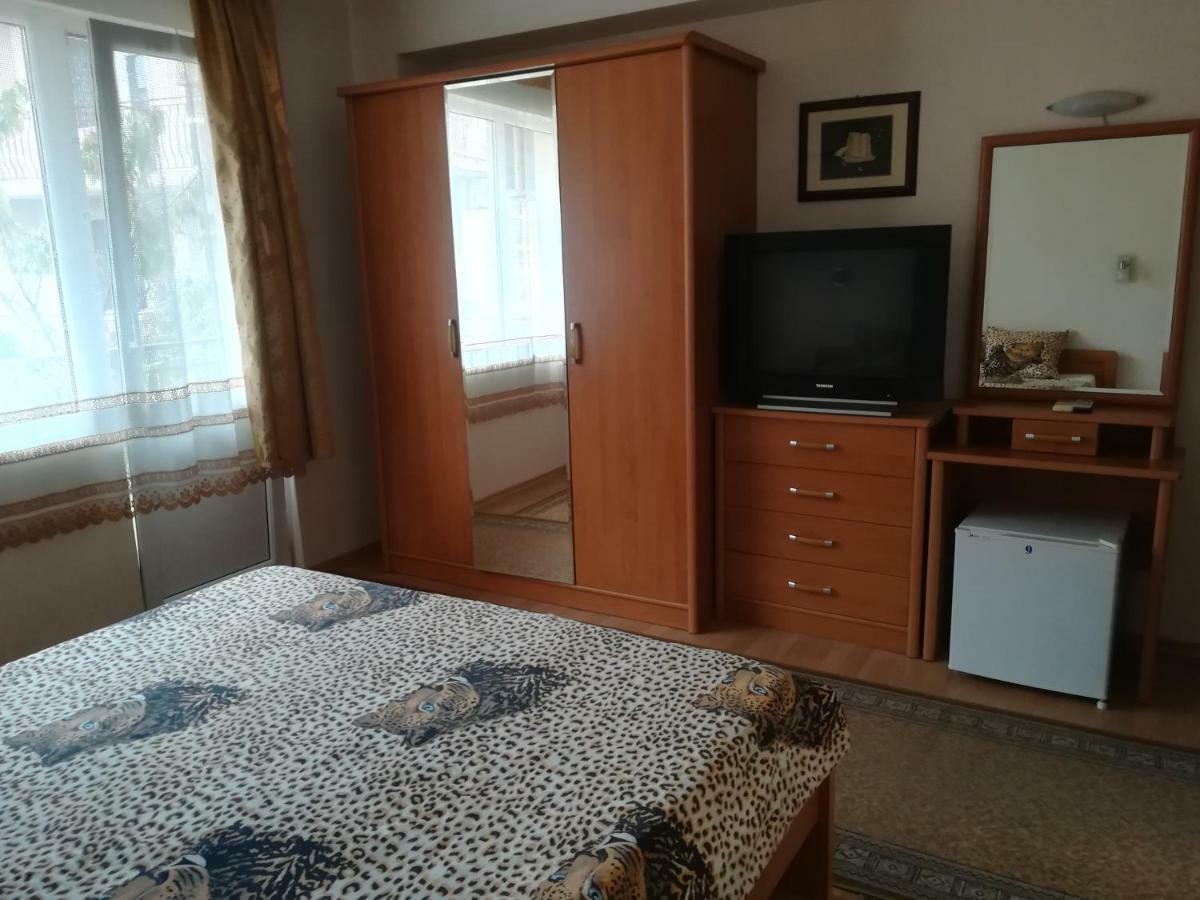 Guest House Georgieva Ravda Exterior foto